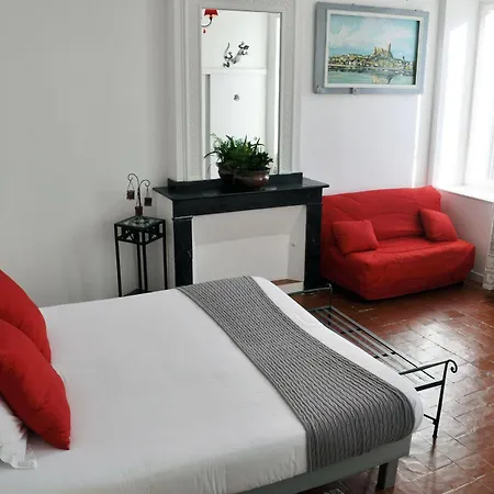 La Grussan-hotes Bed & Breakfast فندق مبيت وإفطار جرْويسا