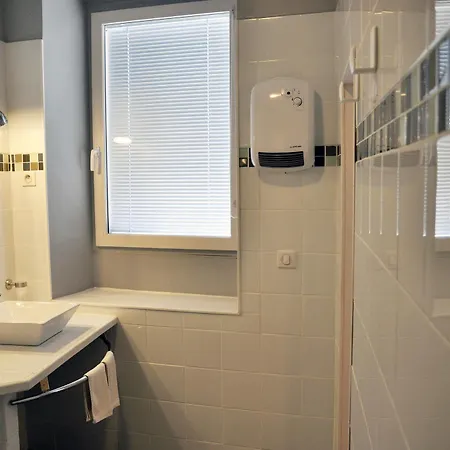 فندق مبيت وإفطار La Grussan-hotes Bed & Breakfast جرْويسا